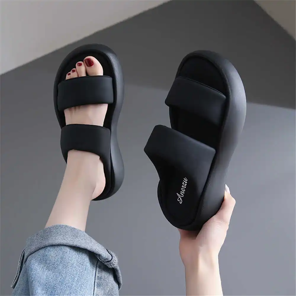 Size 39 Strips Summer Shoes Sa - огляд і ціна Different Aquatic Sports