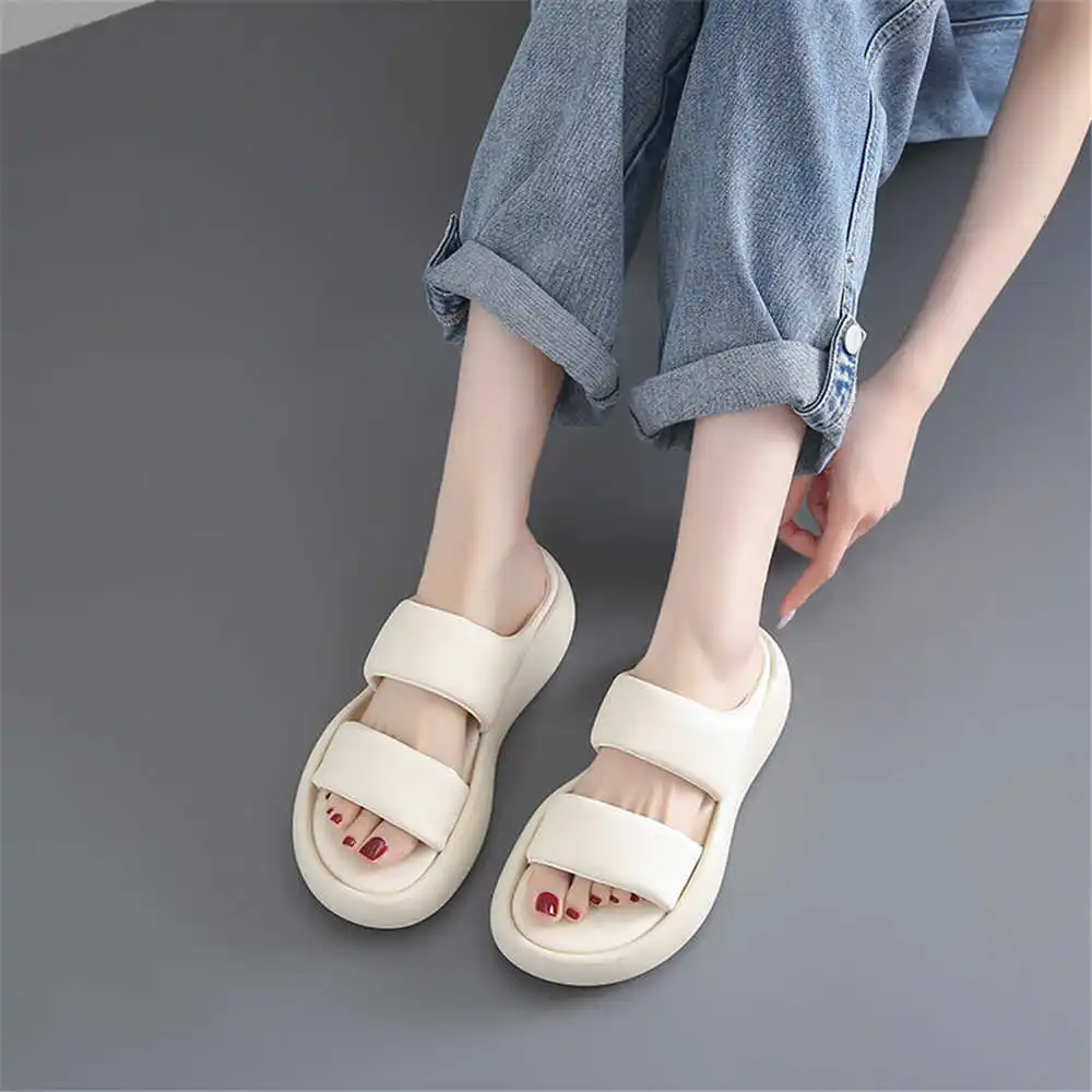 Size 39 Strips Summer Shoes Sa - огляд і ціна Different Aquatic Sports